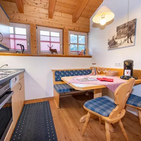 Gemütliche Bergwiese: Ruhige Südlage Mit Wlan Und Sauna Apartment