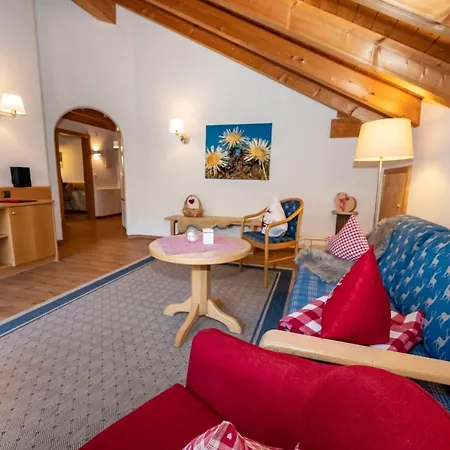 Gemütliche Bergwiese: Ruhige Südlage Mit Wlan Und Sauna Apartment